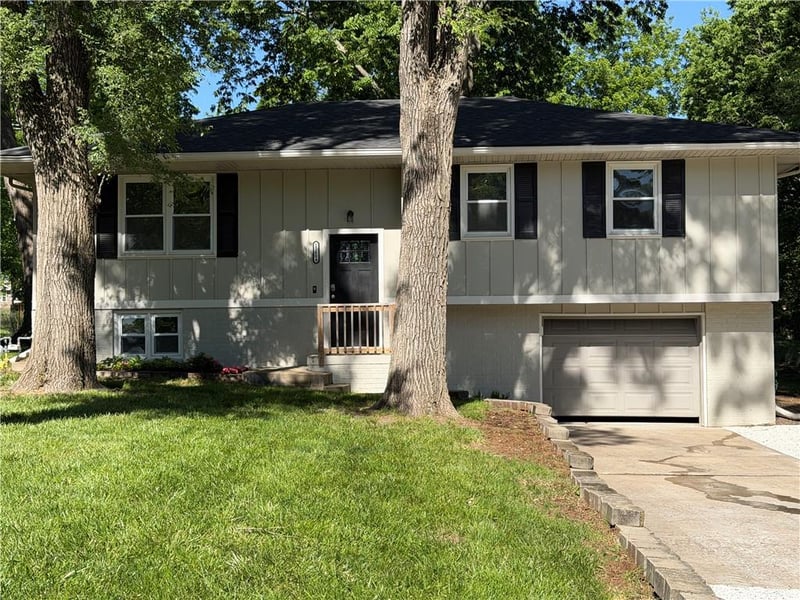 15604 Allen Ave, Belton, MO 64012