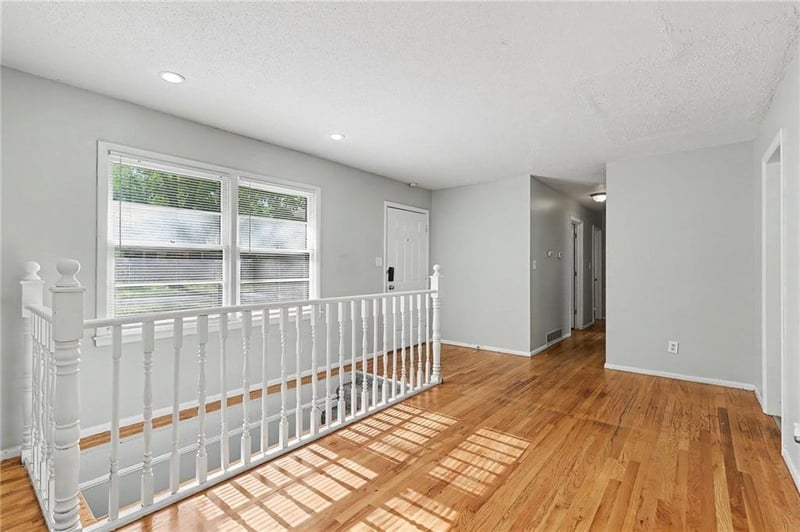 9318 Palmer Ave, Kansas City, MO 64138