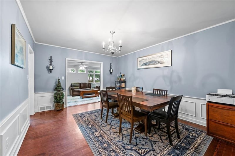 5307 Pawnee Ln, Fairway, KS 66205