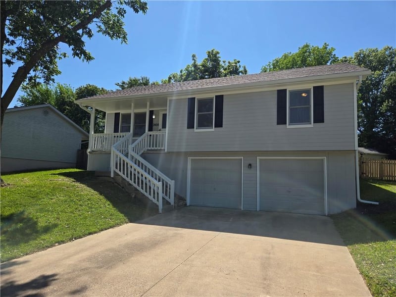 7408 Lane Ave, Kansas City, MO 64158