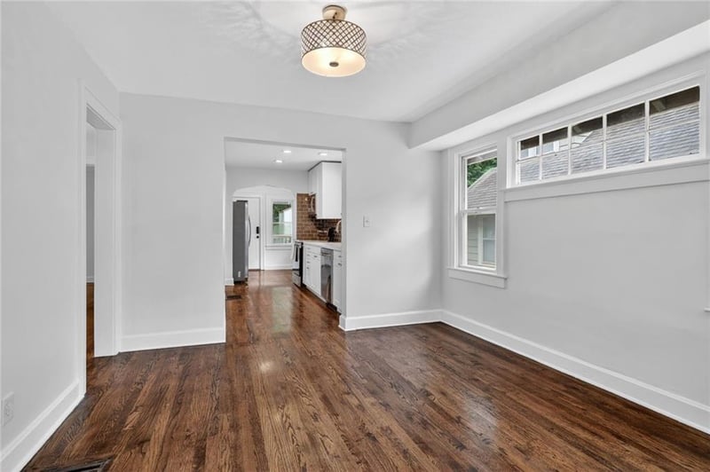 5831 Tracy Ave, Kansas City, MO 64110