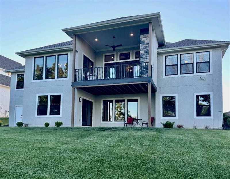 10139 Kansas Ct, Kansas City, MO 64155