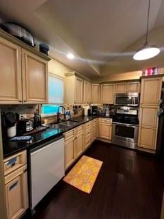 316 82nd St, Kansas City, MO 64118