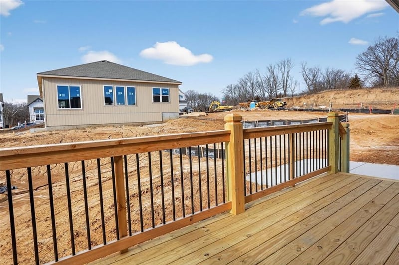 16268 Giorgia St, Parkville, MO 64152