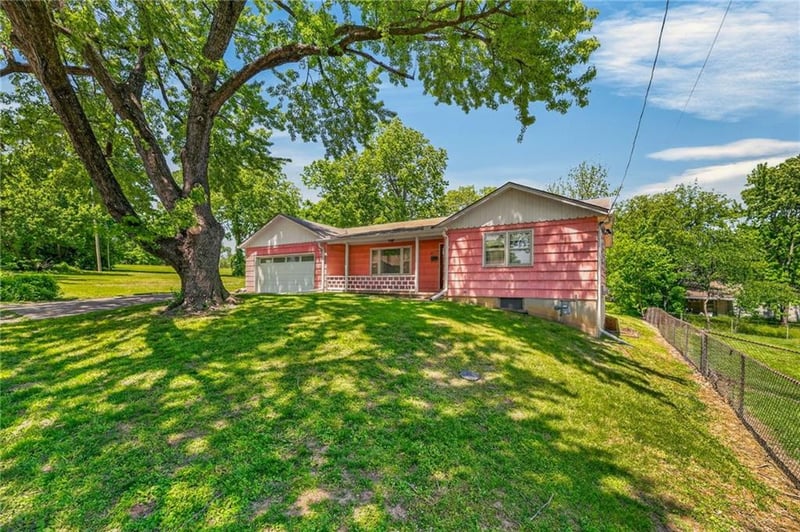 3514 Kimball Ave, Kansas City, KS 66104
