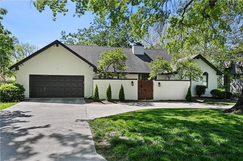 12600 Overbrook Rd, Leawood, KS 66209
