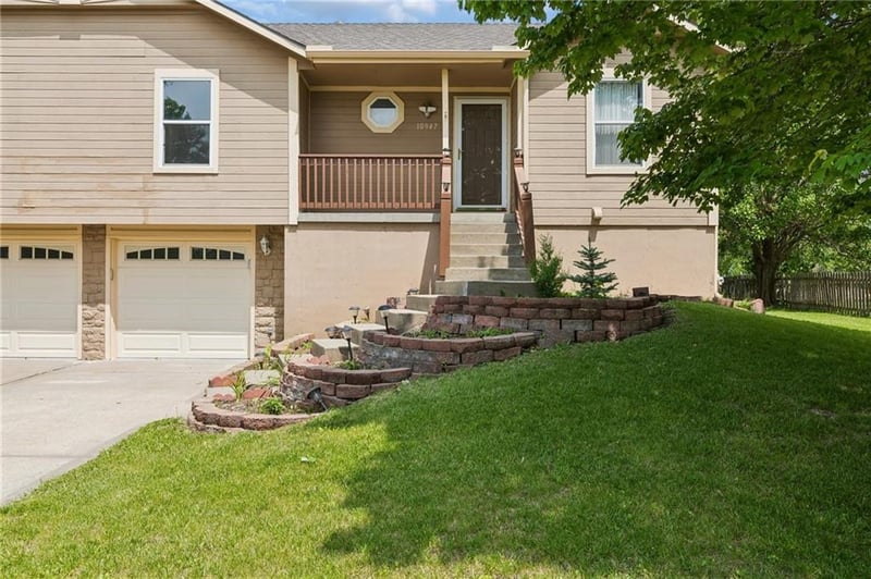 10947 Wallace Ave, Kansas City, MO 64157
