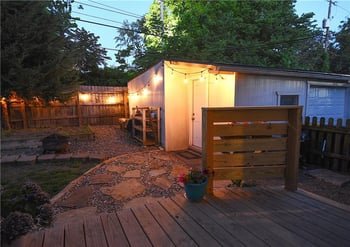 3911 Central St, Kansas City, MO 64111