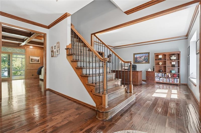 12724 Catalina St, Leawood, KS 66209