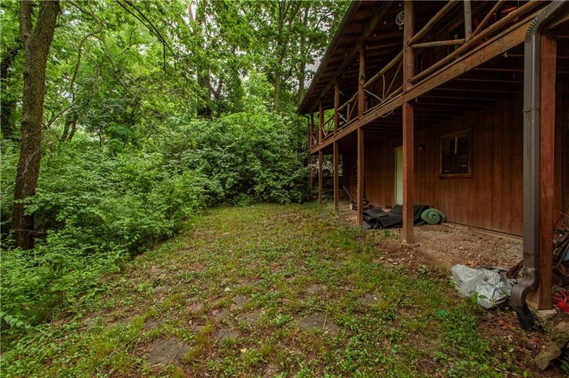 2909 N Hunter Ave, Kansas City, MO 64129