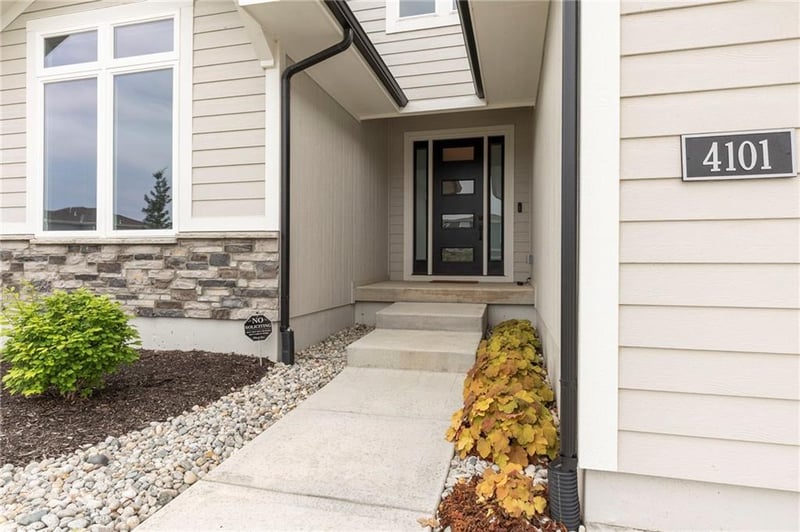 4101 158th St, Overland Park, KS 66224