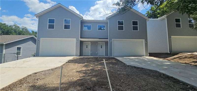 1103 Kings Hw, Independence, MO 64050