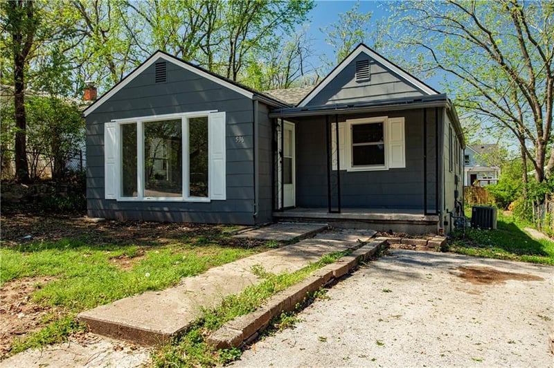 536 Evanston Ave, Independence, MO 64053