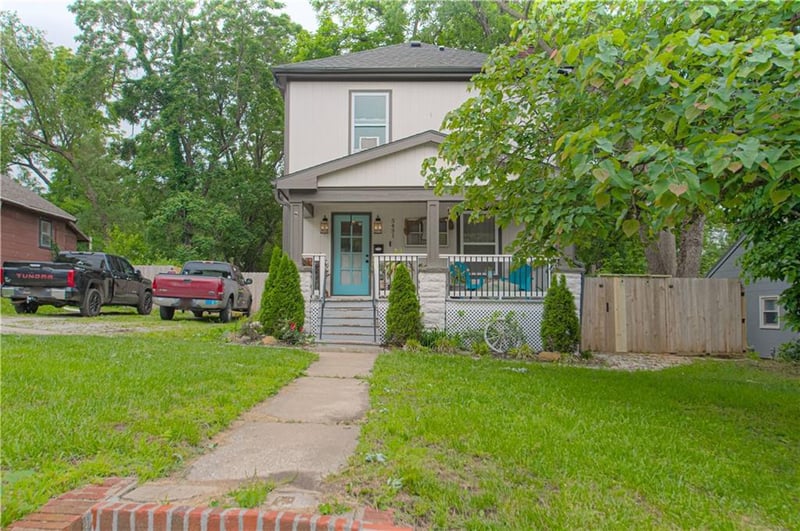 5431 Klamm Rd, Kansas City, KS 66106