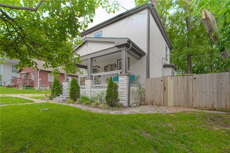 5431 Klamm Rd, Kansas City, KS 66106
