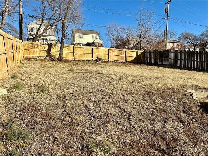 19 12th St, Kansas City, KS 66102