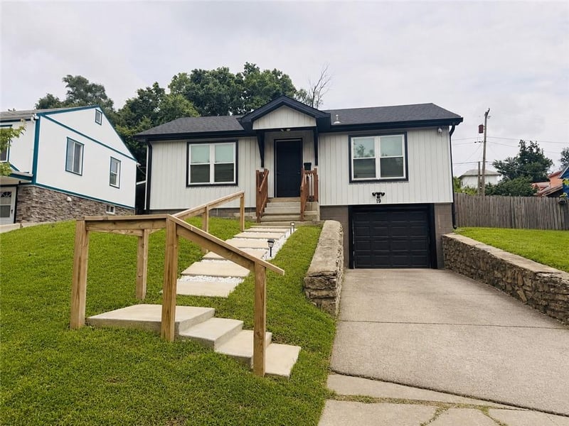 19 12th St, Kansas City, KS 66102