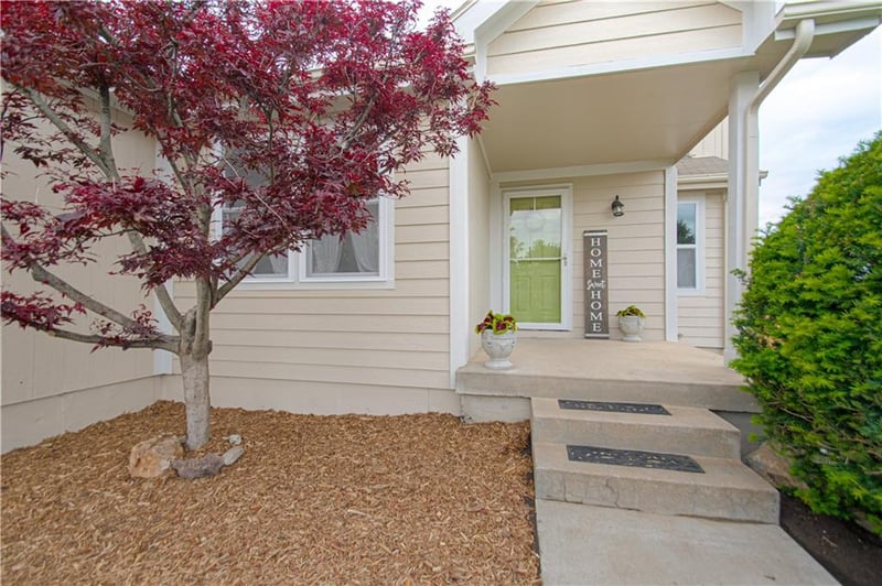 230 Skylark St, Gardner, KS 66030