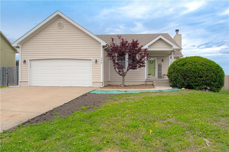 230 Skylark St, Gardner, KS 66030