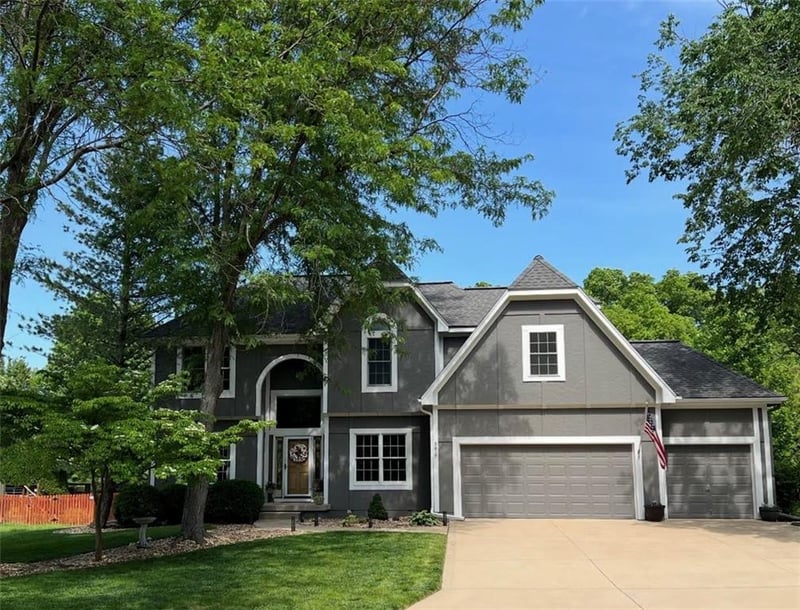 5817 NE Ruby Ct, Lee's Summit, MO 64064