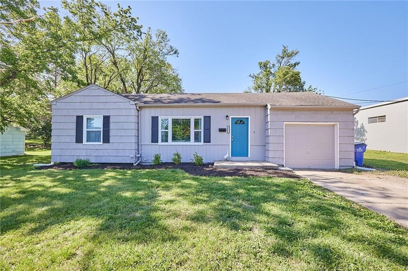 4801 Martha Truman Rd, Grandview, MO 64030