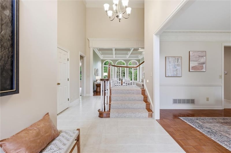 9019 139th Ter, Overland Park, KS 66221