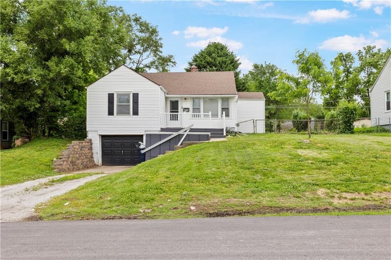2816 56th St, Kansas City, MO 64119