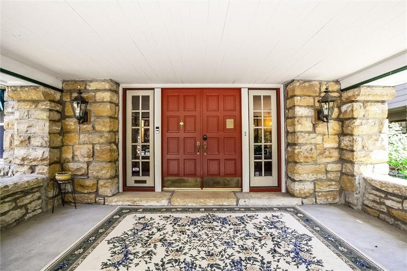 612 Emanuel Cleaver Ii Blvd, Kansas City, MO 64110