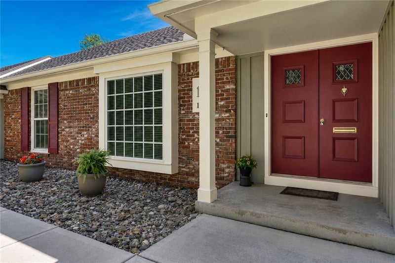 10339 Sagamore Rd, Leawood, KS 66206