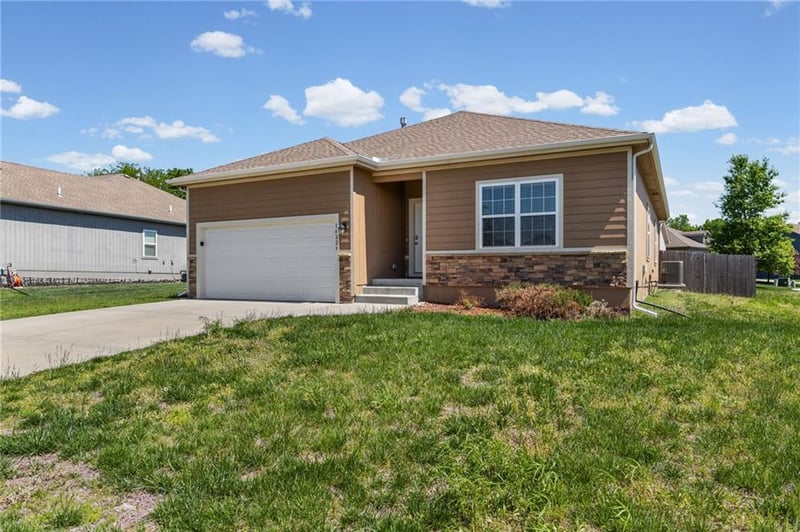 14229 Landon St, Olathe, KS 66061