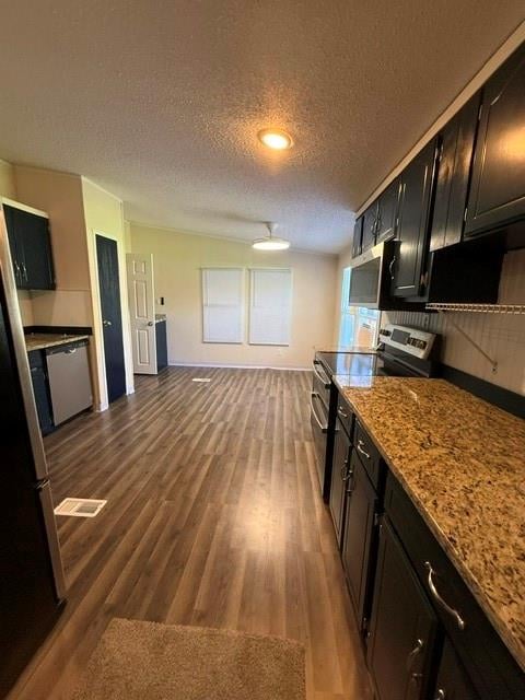 806 Jerry St, Raymore, MO 64083
