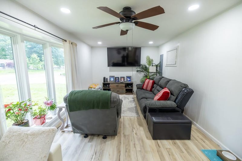 514 Green St, Clinton, MO 64735
