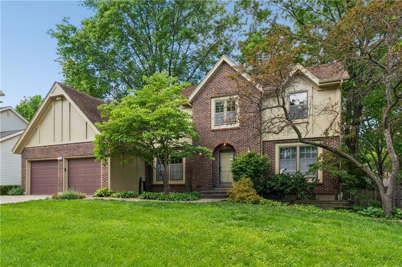 7936 Alden St, Lenexa, KS 66215