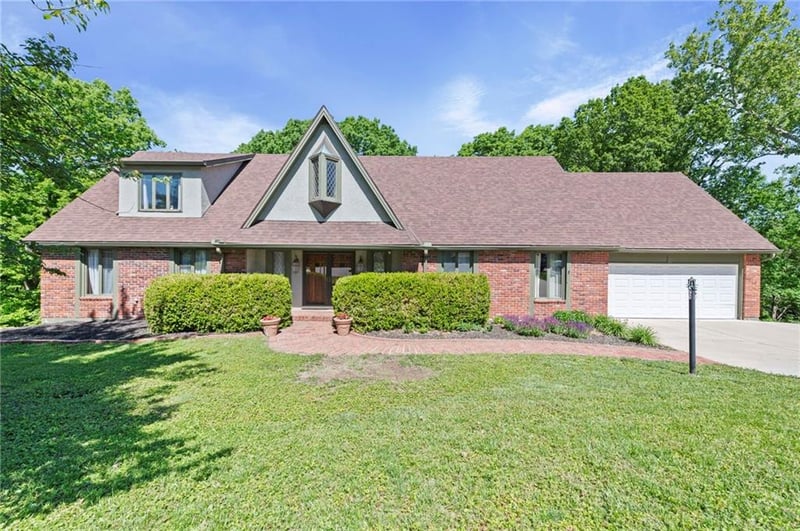 616 NW 42nd Ter, Kansas City, MO 64116