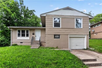 3900 E 47th Ter, Kansas City, MO 64130
