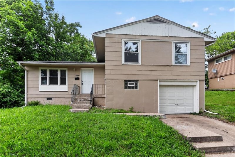 3900 47th Ter, Kansas City, MO 64130