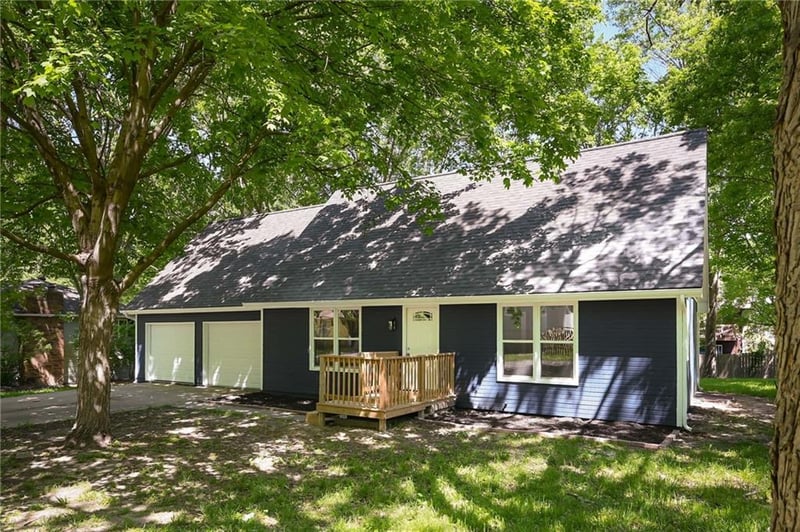 406 11th St, Kearney, MO 64060