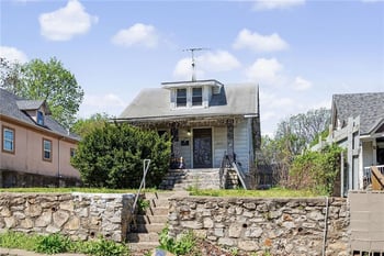 1612 Topping Ave, Kansas City, MO 64126