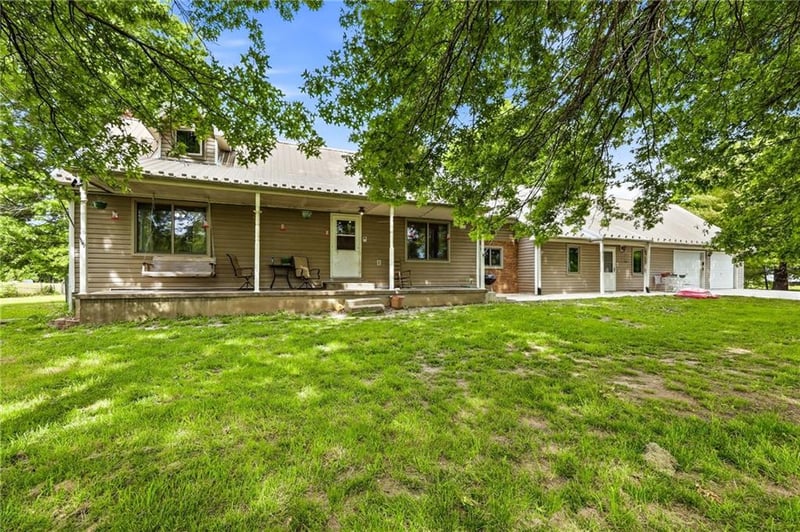 16614 Hadsell Rd, Pleasant Hill, MO 64080