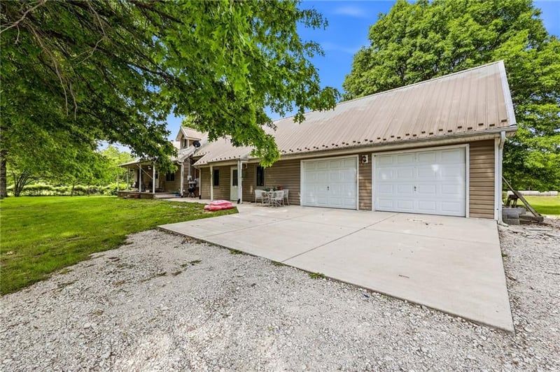 16614 Hadsell Rd, Pleasant Hill, MO 64080