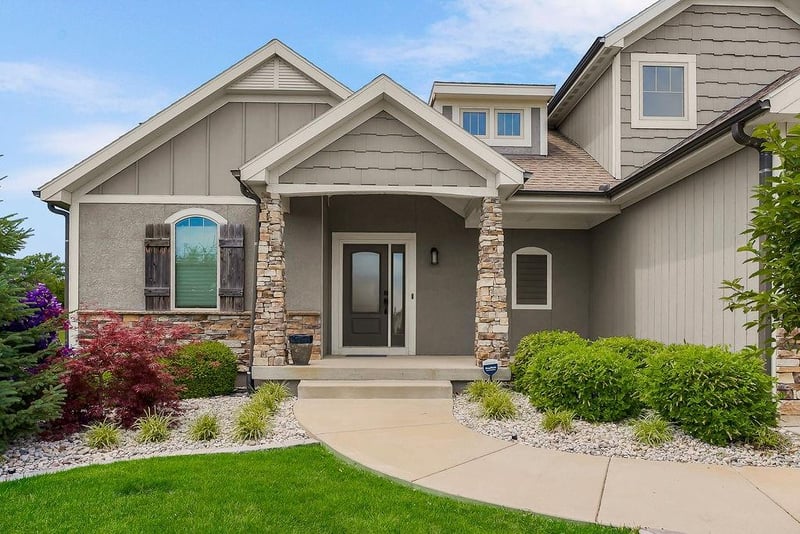194 SW Roosevelt Rg, Lee's Summit, MO 64081