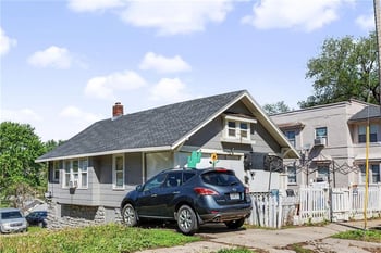 324 Bellaire Ave, Kansas City, MO 64123