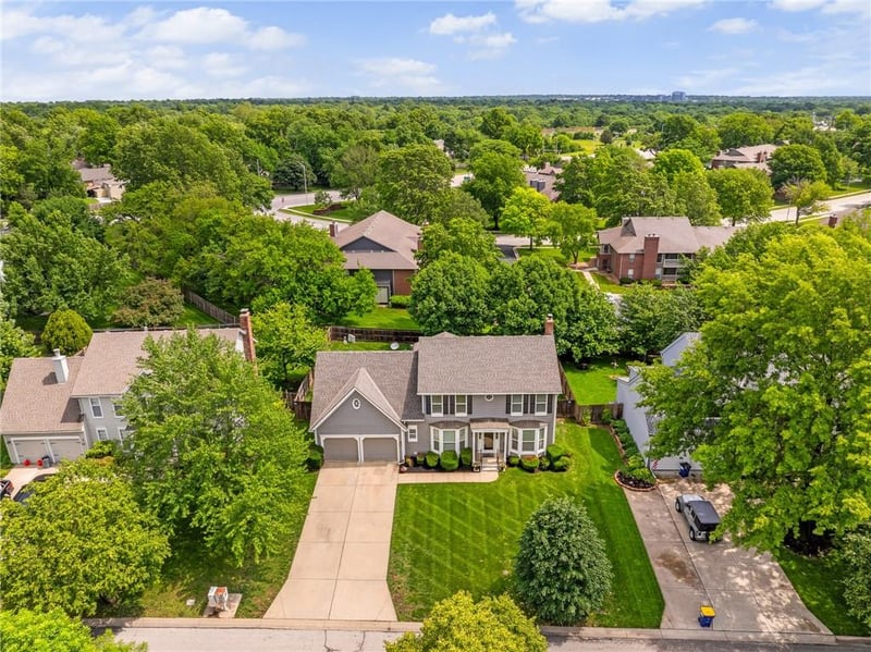 10329 Ballentine St, Overland Park, KS 66214
