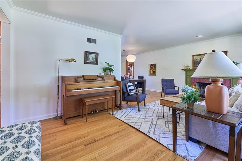 4200 54th St, Roeland Park, KS 66205
