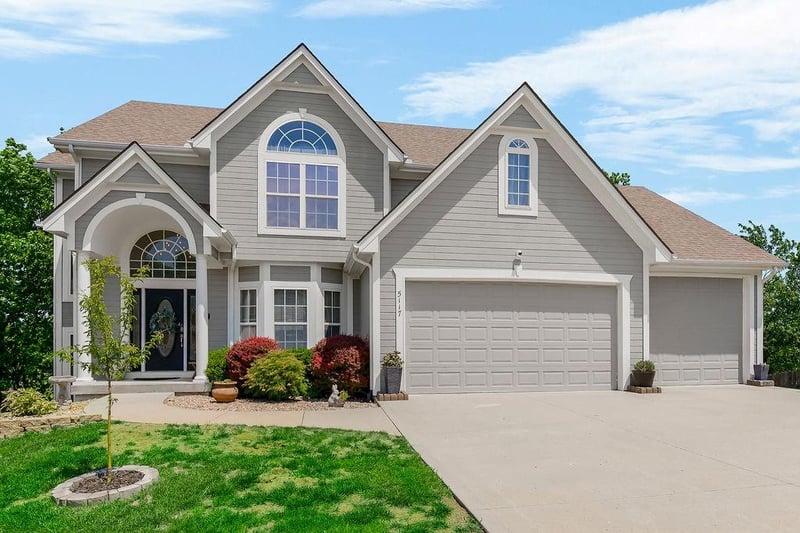 5117 Necessary Ct, Blue Springs, MO 64015