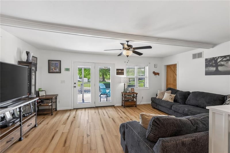 143 Lake Viking Ter, Gallatin, MO 64640