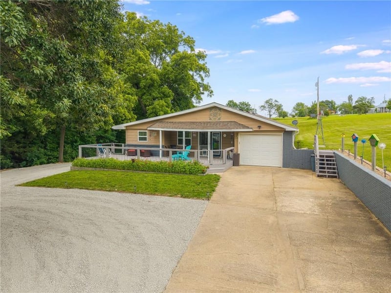 143 Lake Viking Ter, Gallatin, MO 64640
