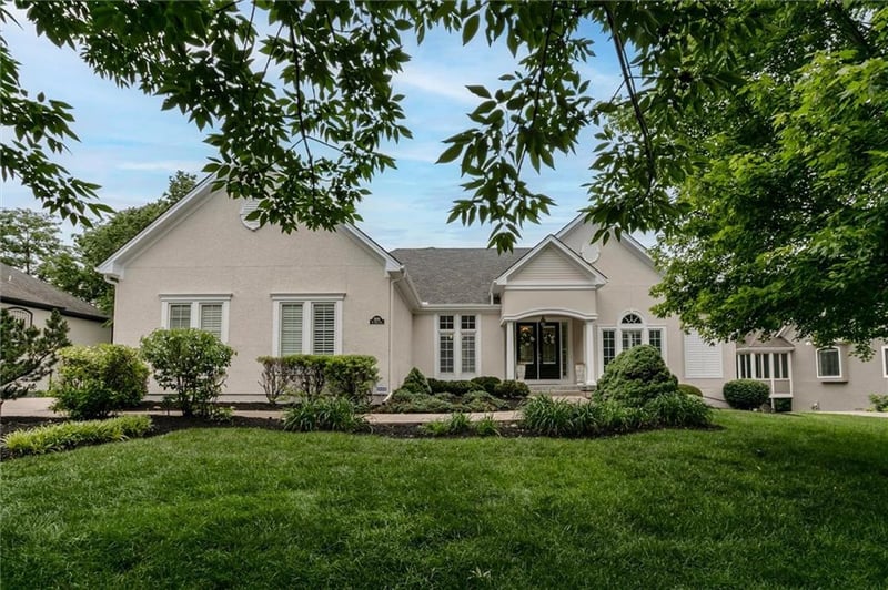 5002 143rd Ter, Leawood, KS 66224