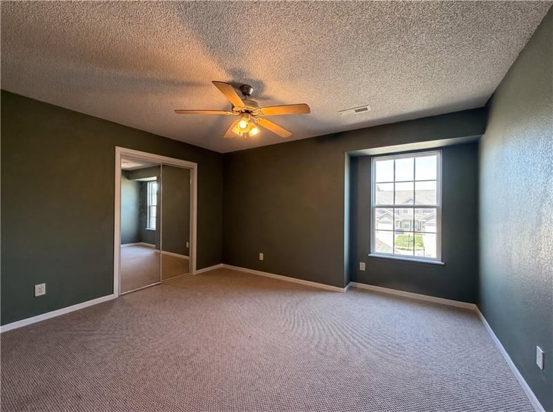 10559 46th Ter, Kansas City, MO 64133
