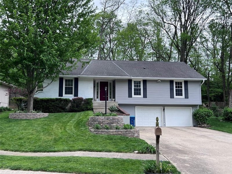 725 Laurel Ave, Liberty, MO 64068